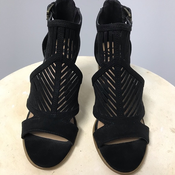 Brand New Size 6 Fergalicious Heels - Picture 4 of 5